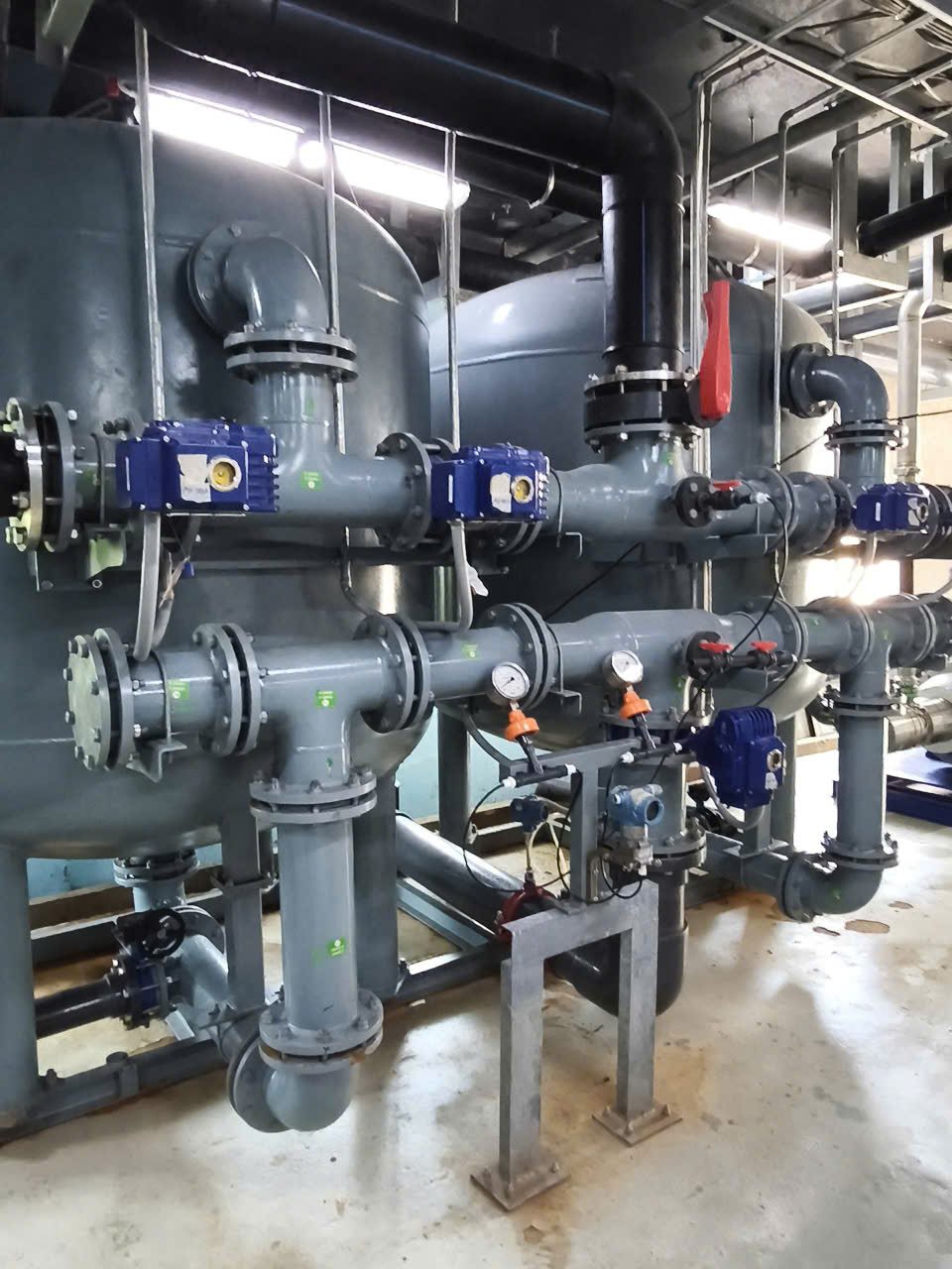 Dàn lọc áp lực đa tầng tiền xử lý nước biển