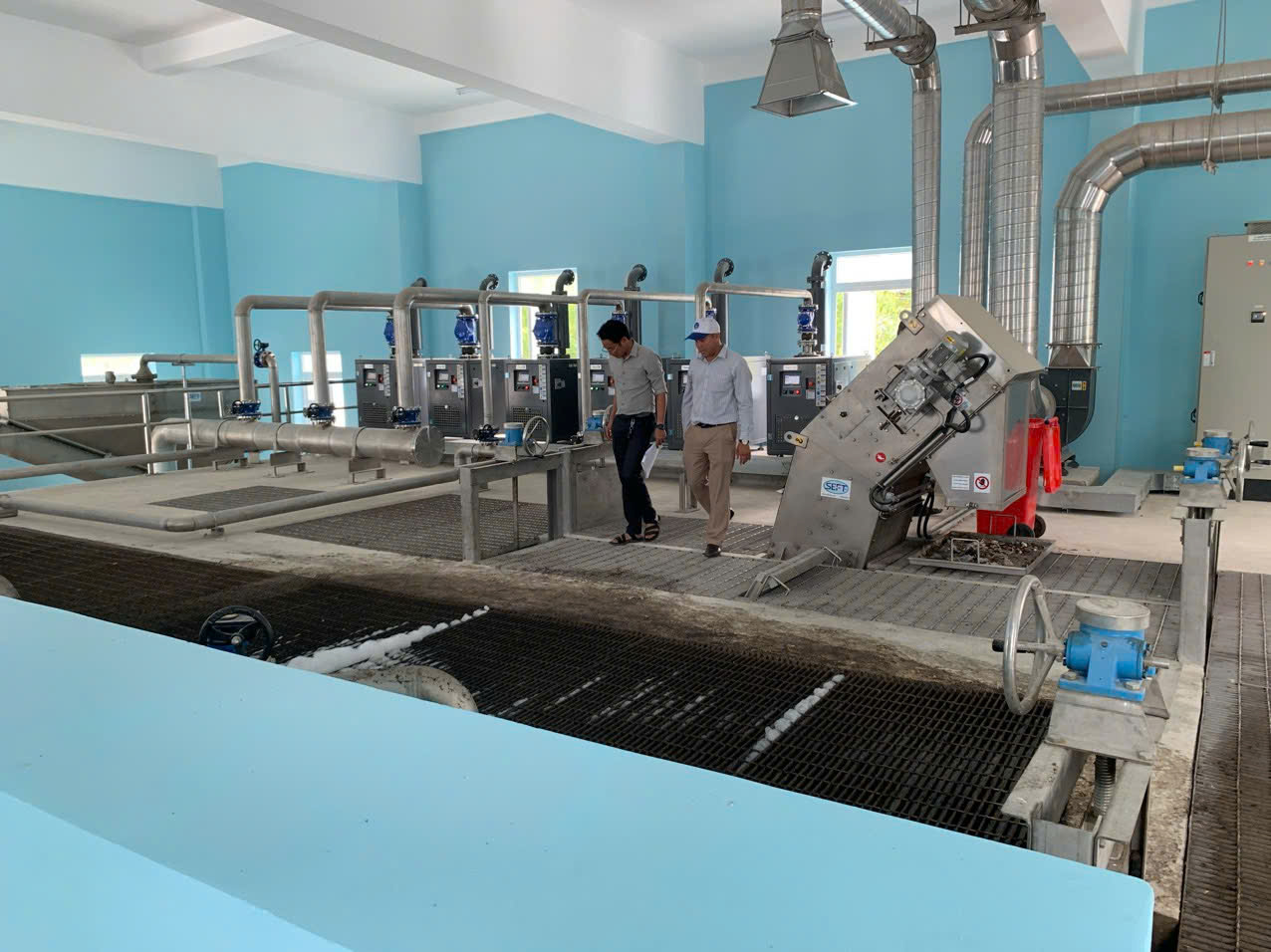 Khu nhà ép bùn nhà máy XLNT Phan Rang – Tháp Chàm